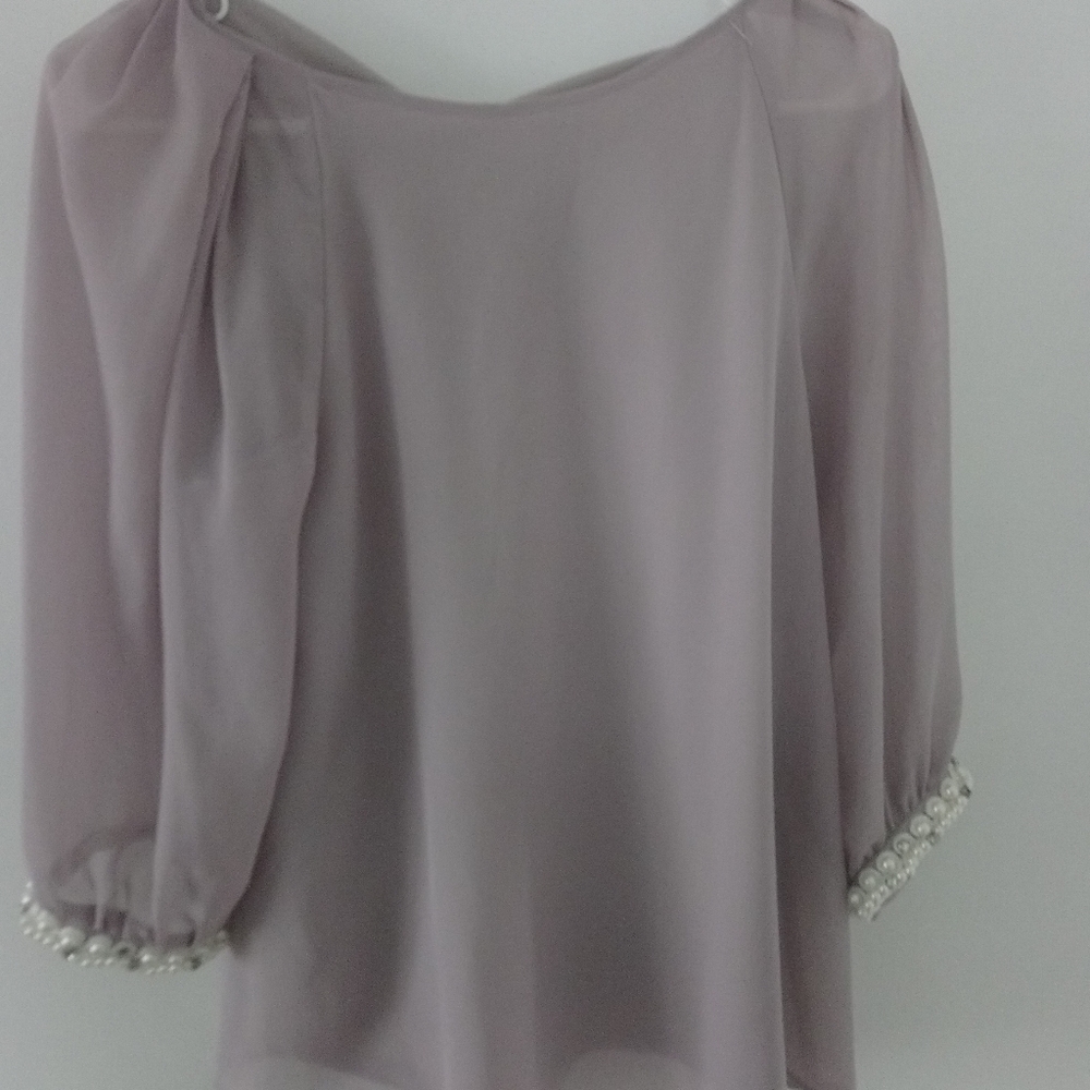 Beautiful Blouse with pearls Size S